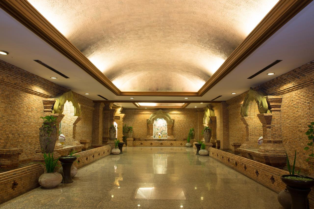 Chiangmai Plaza Hotel - Chiang Mai — Photos 1